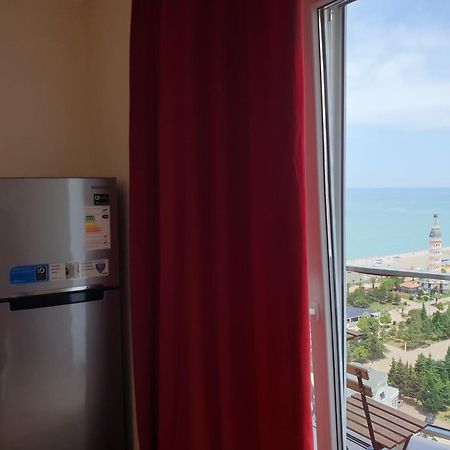 Holiday Premium Apartments Batumi Esterno foto