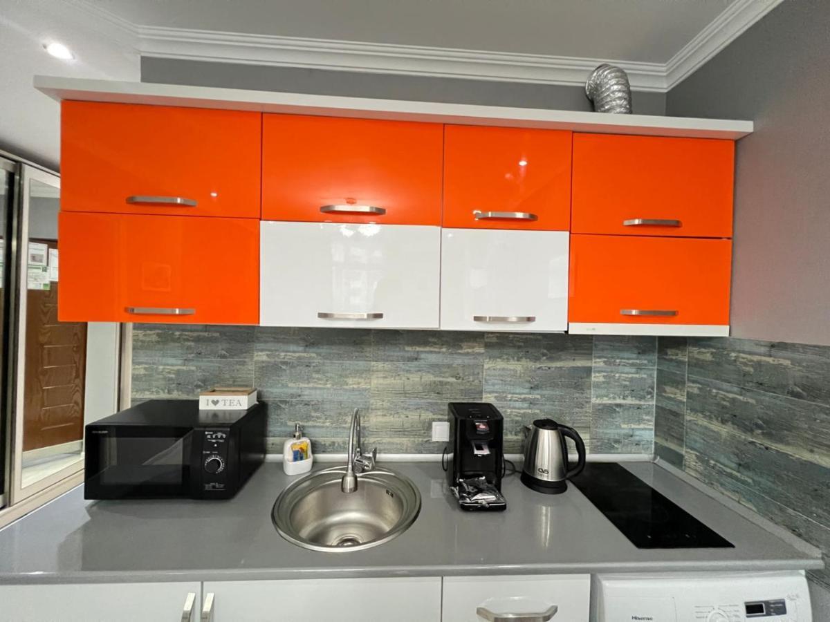 Holiday Premium Apartments Batumi Esterno foto