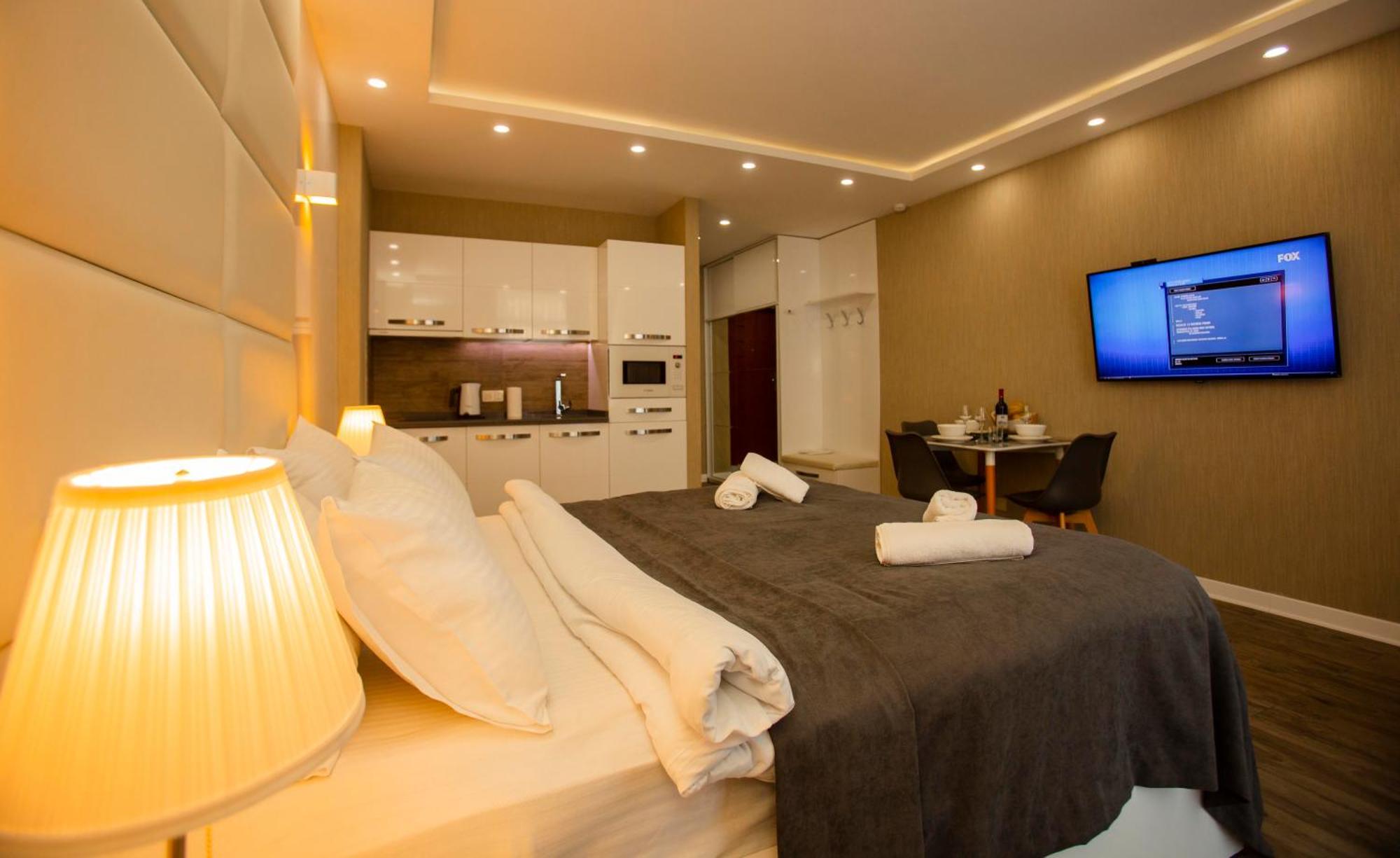 Holiday Premium Apartments Batumi Esterno foto