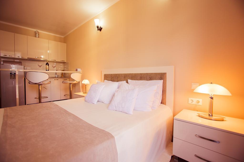 Holiday Premium Apartments Batumi Esterno foto