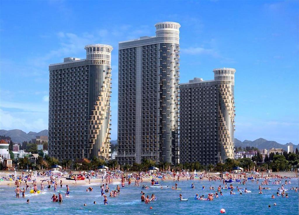 Holiday Premium Apartments Batumi Esterno foto