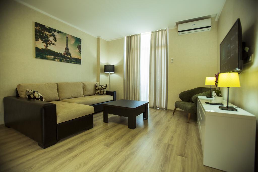 Holiday Premium Apartments Batumi Esterno foto