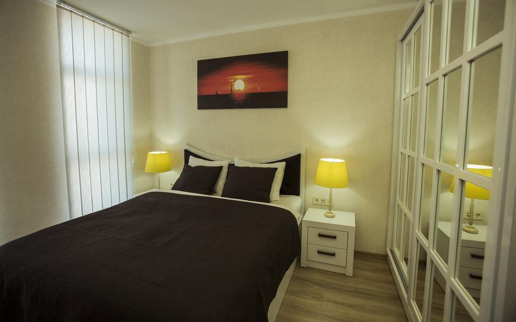 Holiday Premium Apartments Batumi Esterno foto