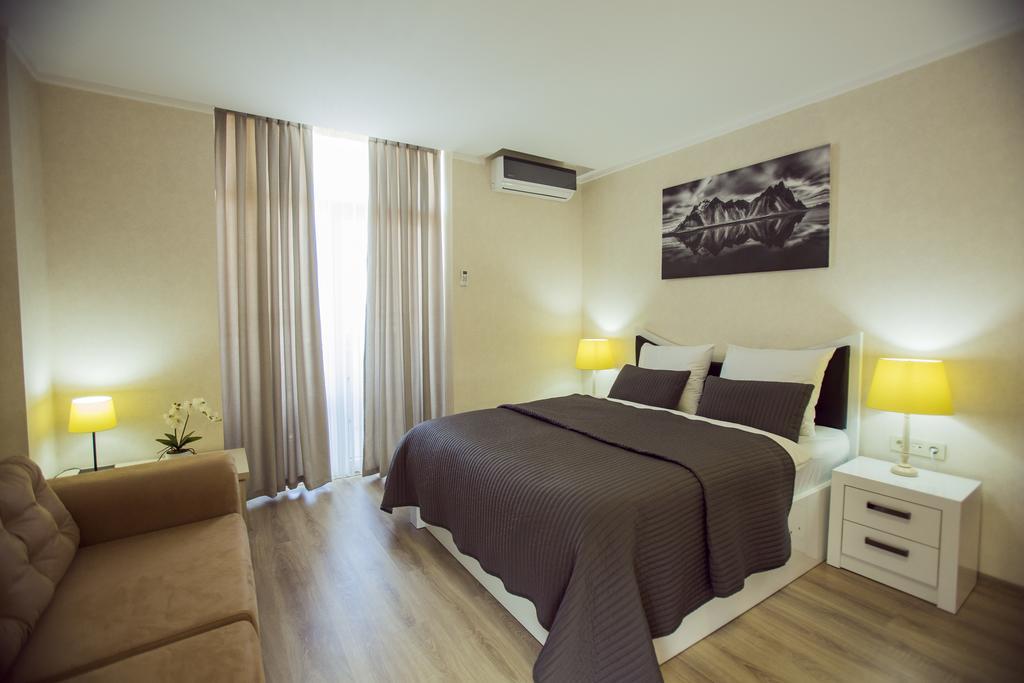 Holiday Premium Apartments Batumi Esterno foto