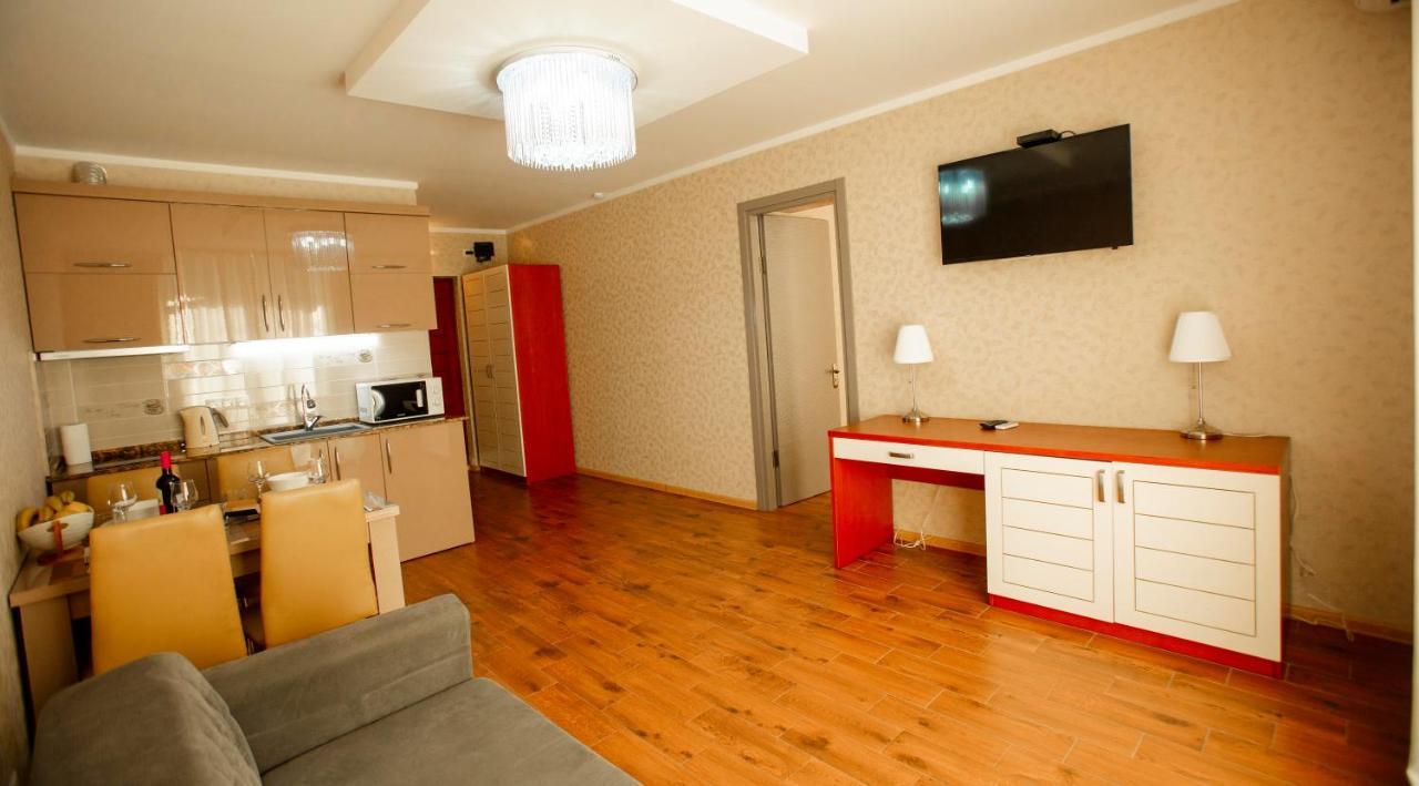 Holiday Premium Apartments Batumi Esterno foto
